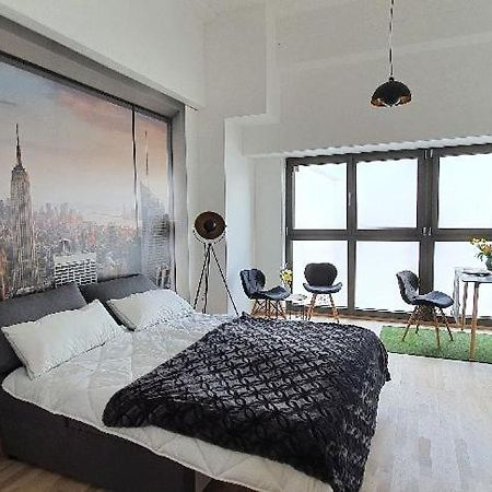 Greenpoint Apartment Wiener Neustadt Exterior foto